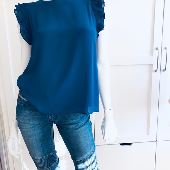 Pleated ruffle sleeve blouse in royal blue - Picture 2 of 4